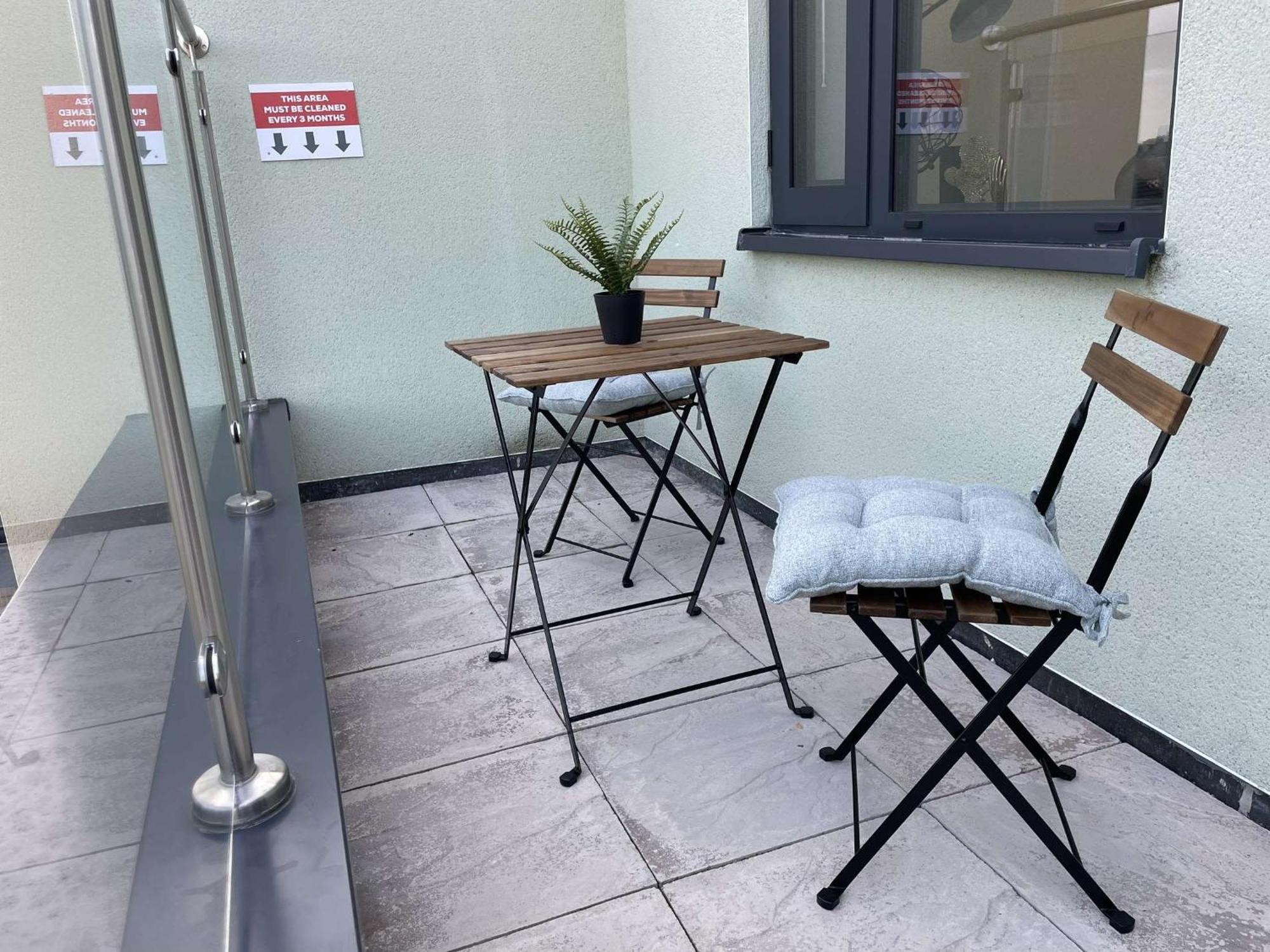 Modern 2-Bed Apartment With Balcony, Close To Oxford City Centre With Free Parking Kültér fotó
