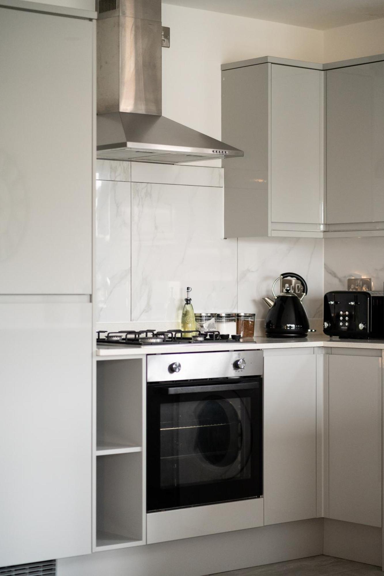 Modern 2-Bed Apartment With Balcony, Close To Oxford City Centre With Free Parking Kültér fotó