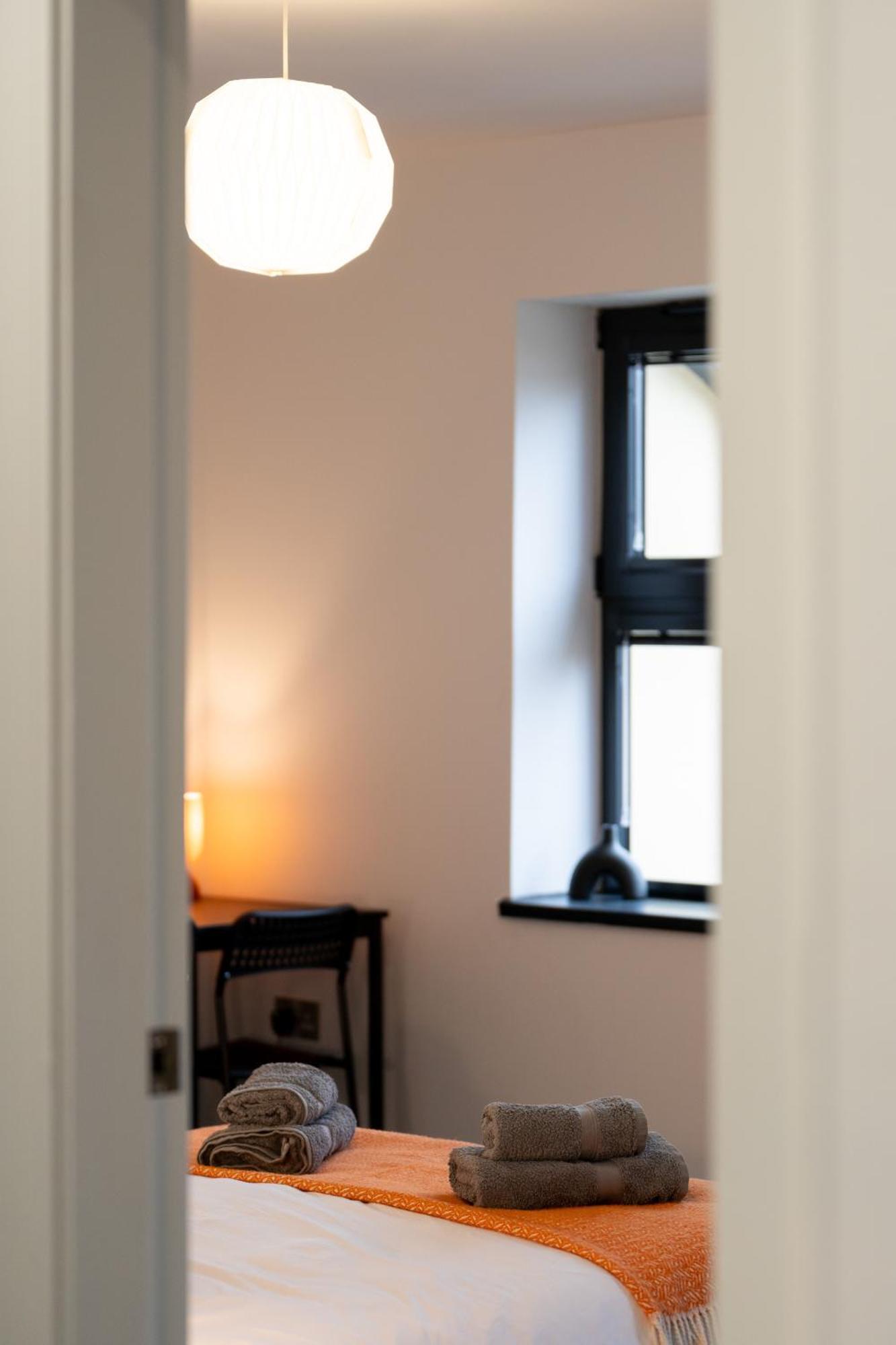Modern 2-Bed Apartment With Balcony, Close To Oxford City Centre With Free Parking Kültér fotó